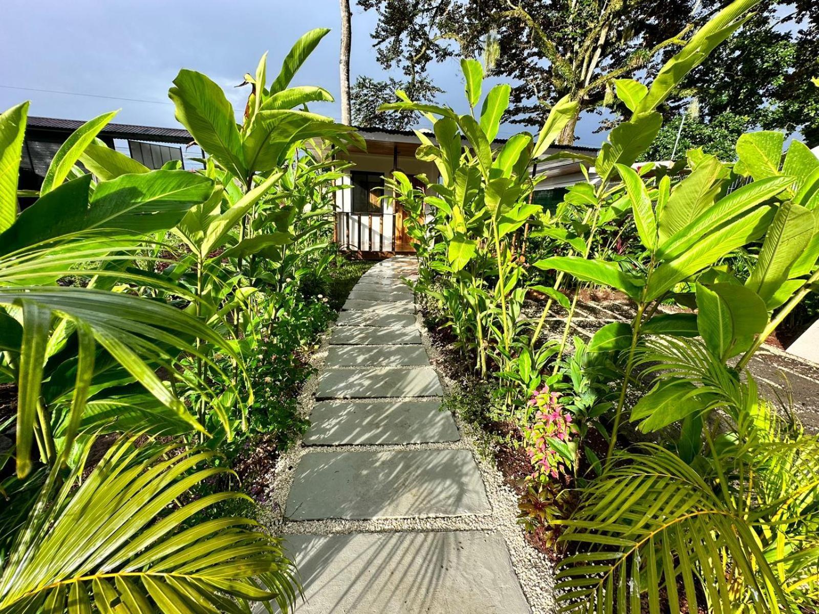 Almendros Eco-Villas La Fortuna Ngoại thất bức ảnh